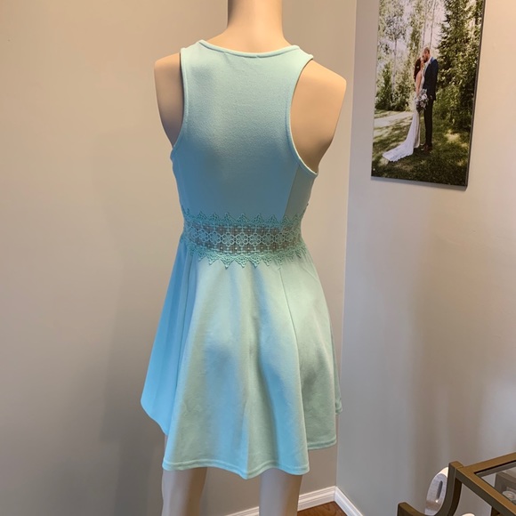 Skater style dress - Picture 4 of 6